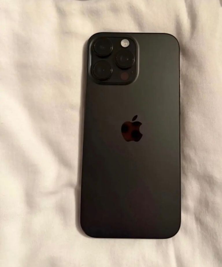 iPhone 16 pro max 256GB – Black, As Good As New