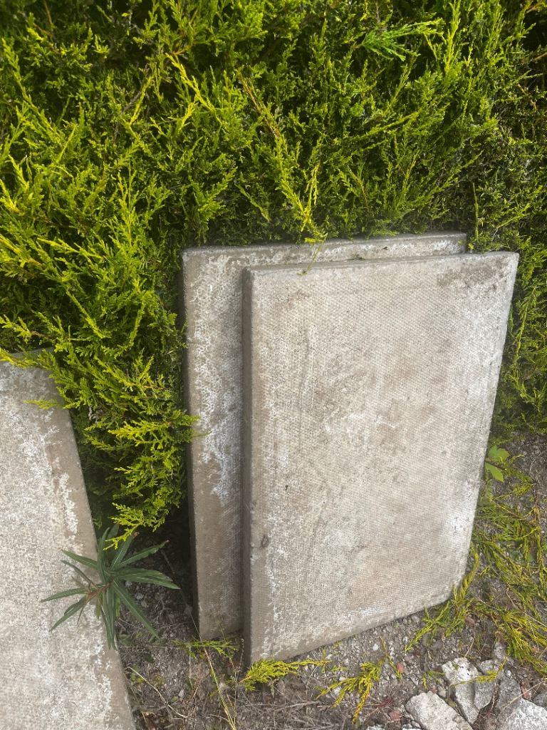 Garden slabs 