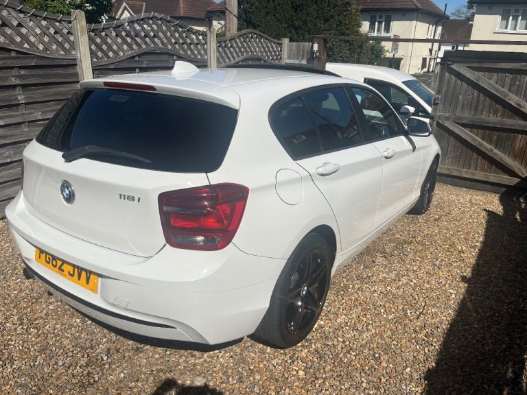 BMW, 1 SERIES, Hatchback, 2012, Manual, 1598 (cc), 5 doors