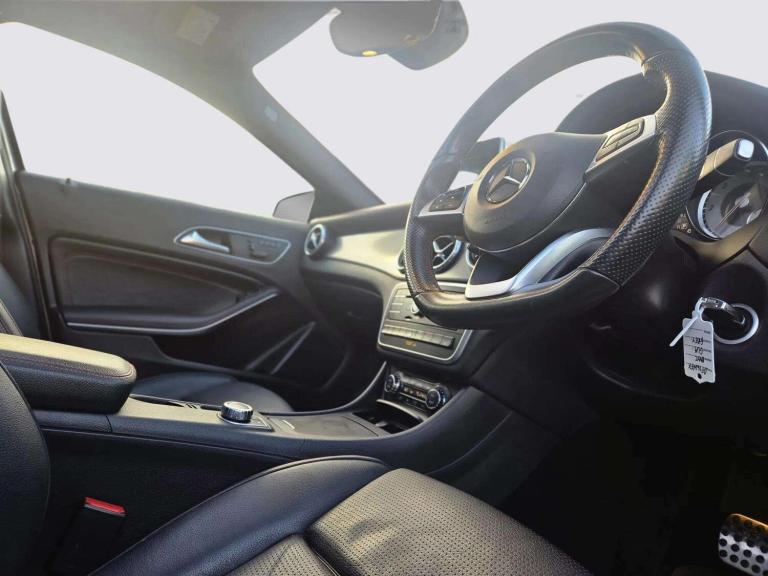 2016 Mercedes-Benz GLA GLA 220d 4Matic AMG Line 5dr Auto [Prem Plus] ESTATE DIESEL Automatic