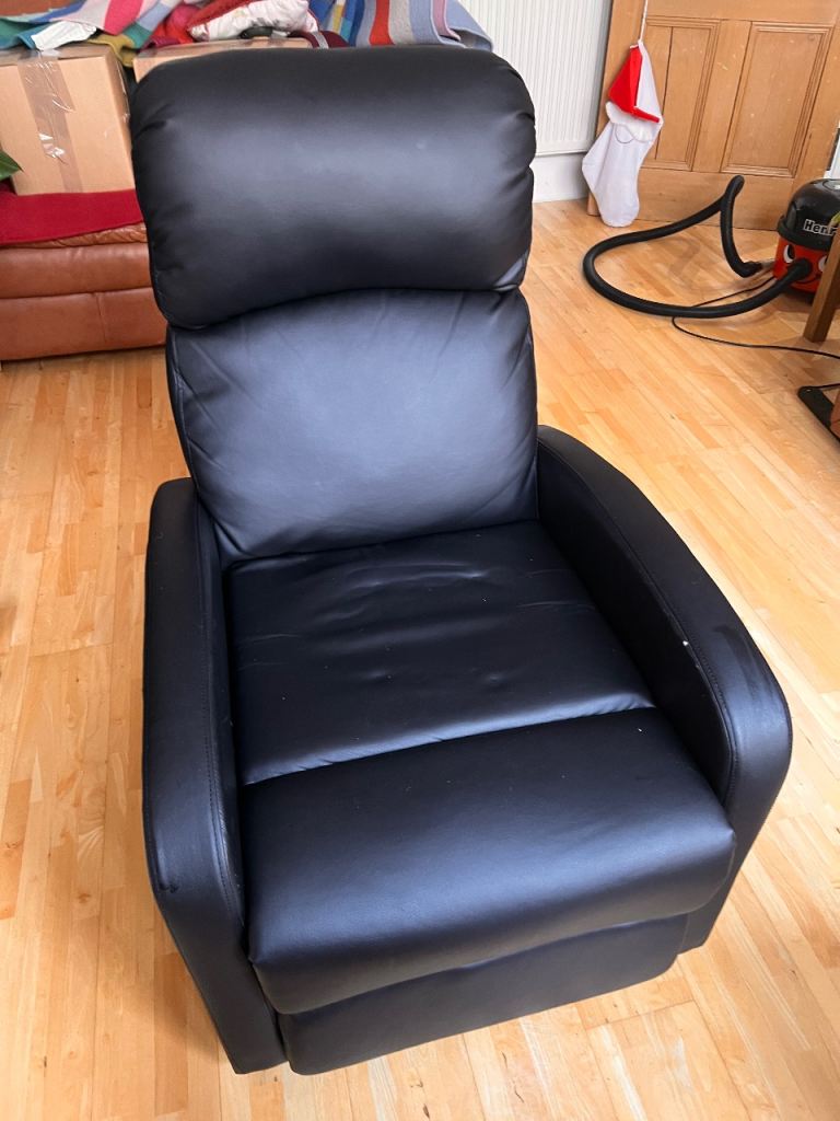Black Recliner Armchair – Good Condition