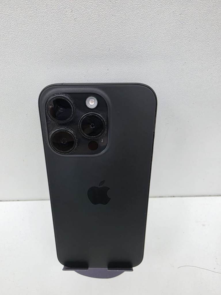 Apple iPhone 15 Pro 256GB – Natural Titanium, Good Condition