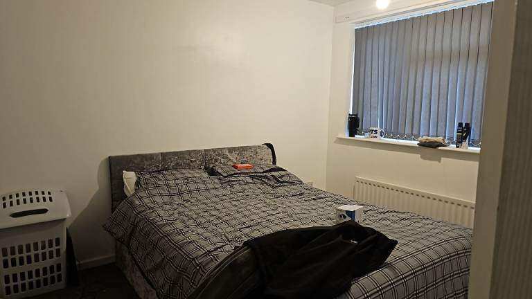 Spacious 3-Bed House for Rent-CV2 2JD