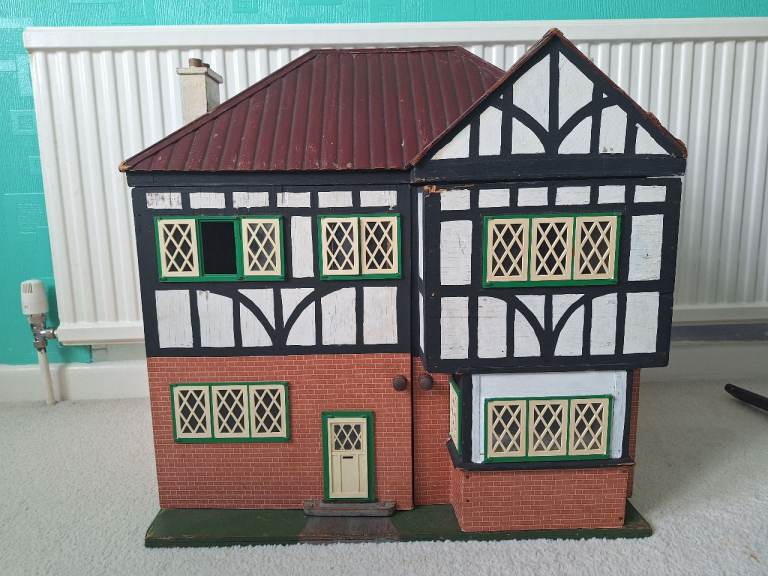 Vintage Tudor style dolls