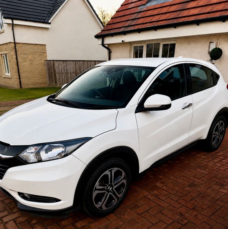 Honda HRV 1.5 i-VTEC Low Miles ULEZ Foldable seats like Honda Jazz - Immaculate condition