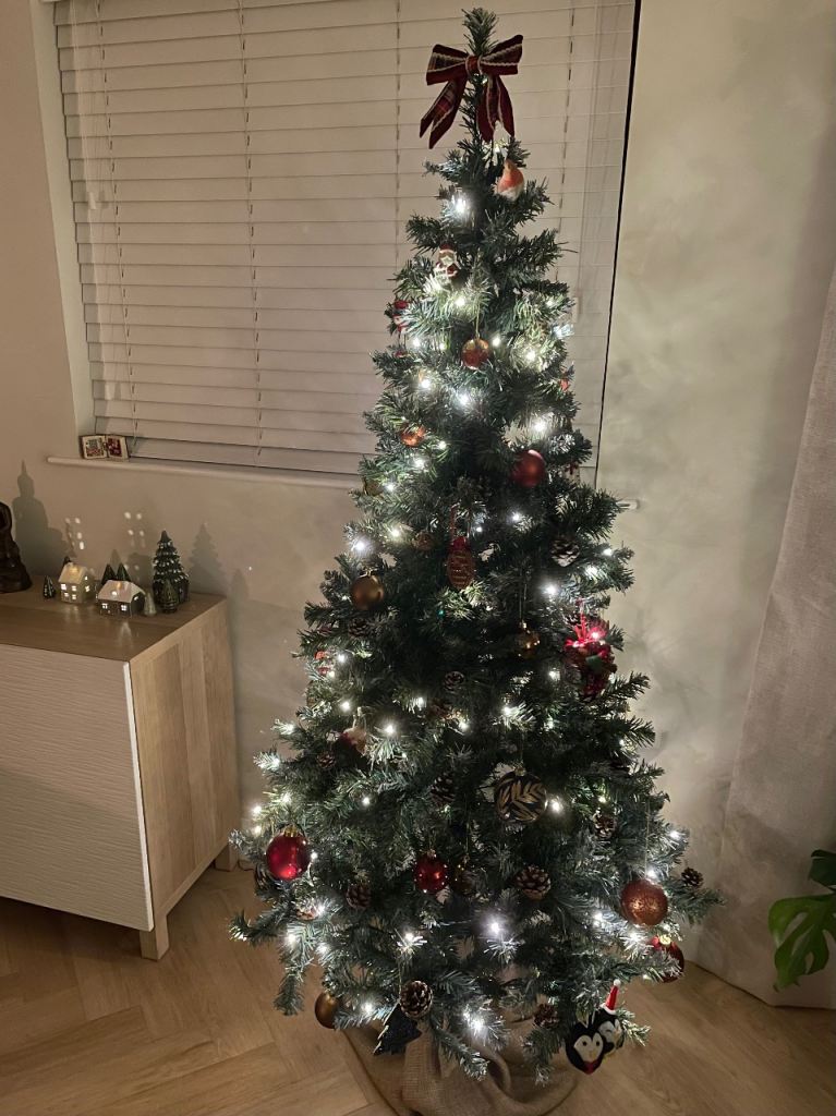 6ft Pre-Lit Christmas Tree - Green