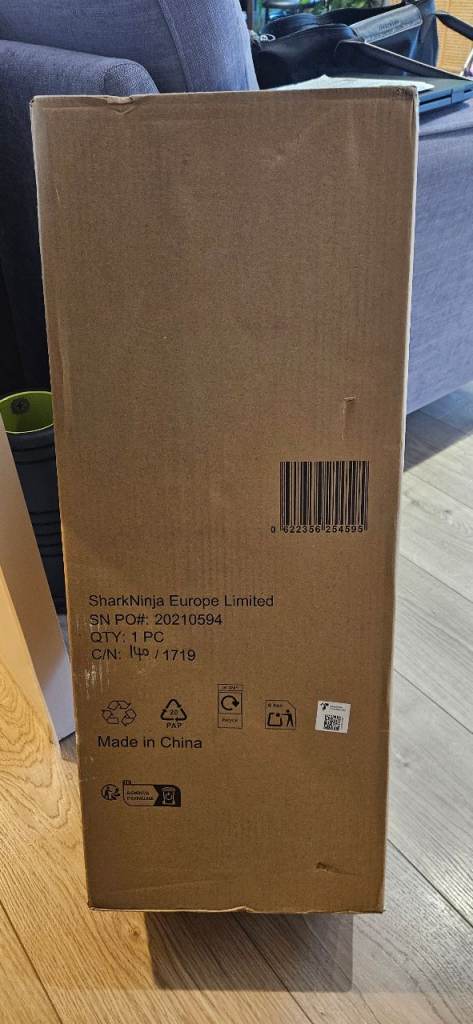 Shark Stratos Cordless Stick Vacuum Cleaner IZ400UK Anti-Hair Wrap & Clean Sense 