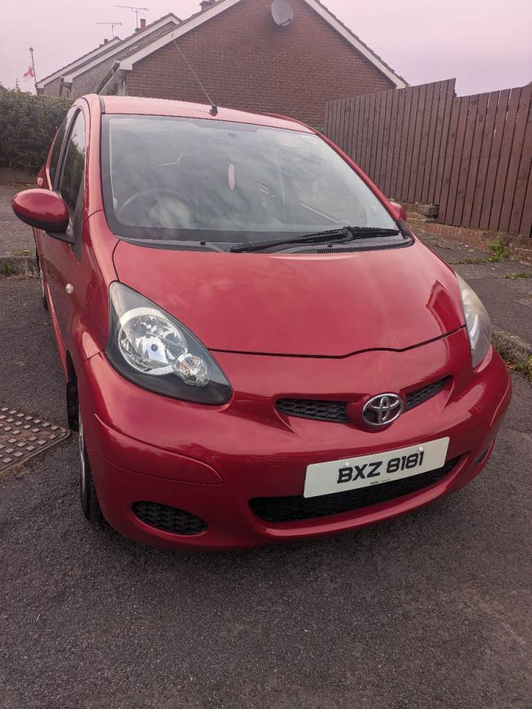 Toyota, AYGO, Hatchback, 2011, Manual, 998 (cc), 5 doors