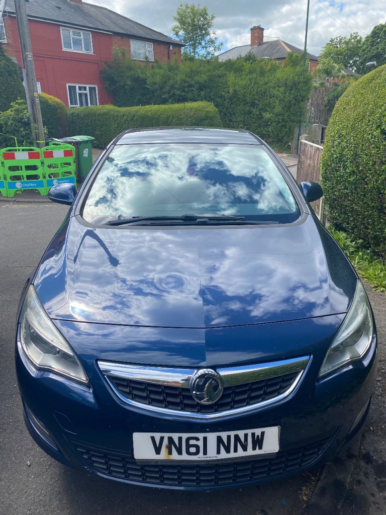 Vauxhall, ASTRA, Hatchback, 2011, Manual, 1398 (cc), 5 doors