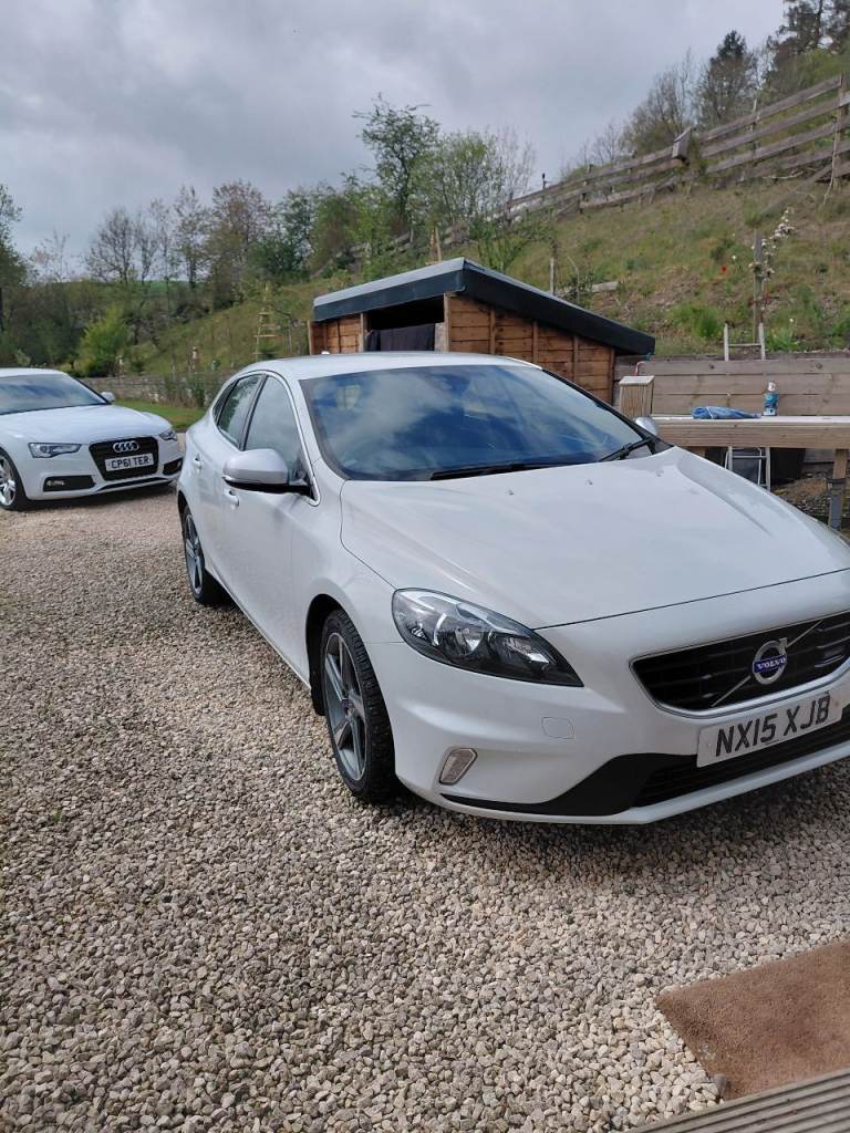 Volvo, V40, Hatchback, 2015, Manual, 1596 (cc), 5 doors