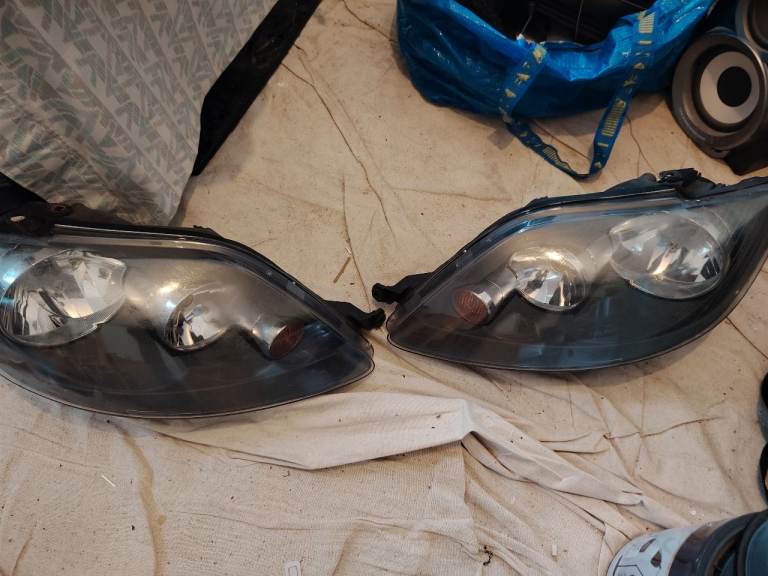 OEM VW golf plus headlights 
