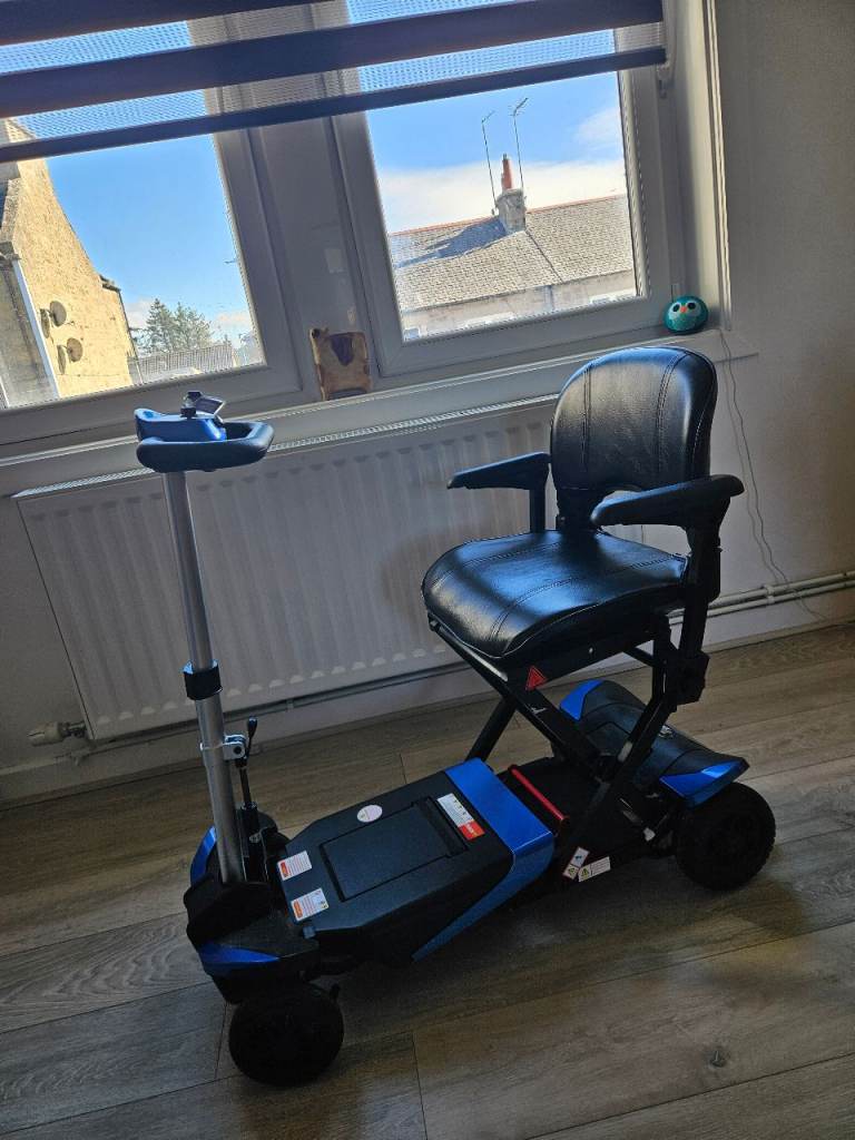Monarch Mobility self folding scooter 