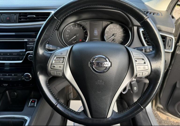 2014 Nissan Qashqai 1.2 DiG-T Acenta 5dr HATCHBACK Petrol Manual