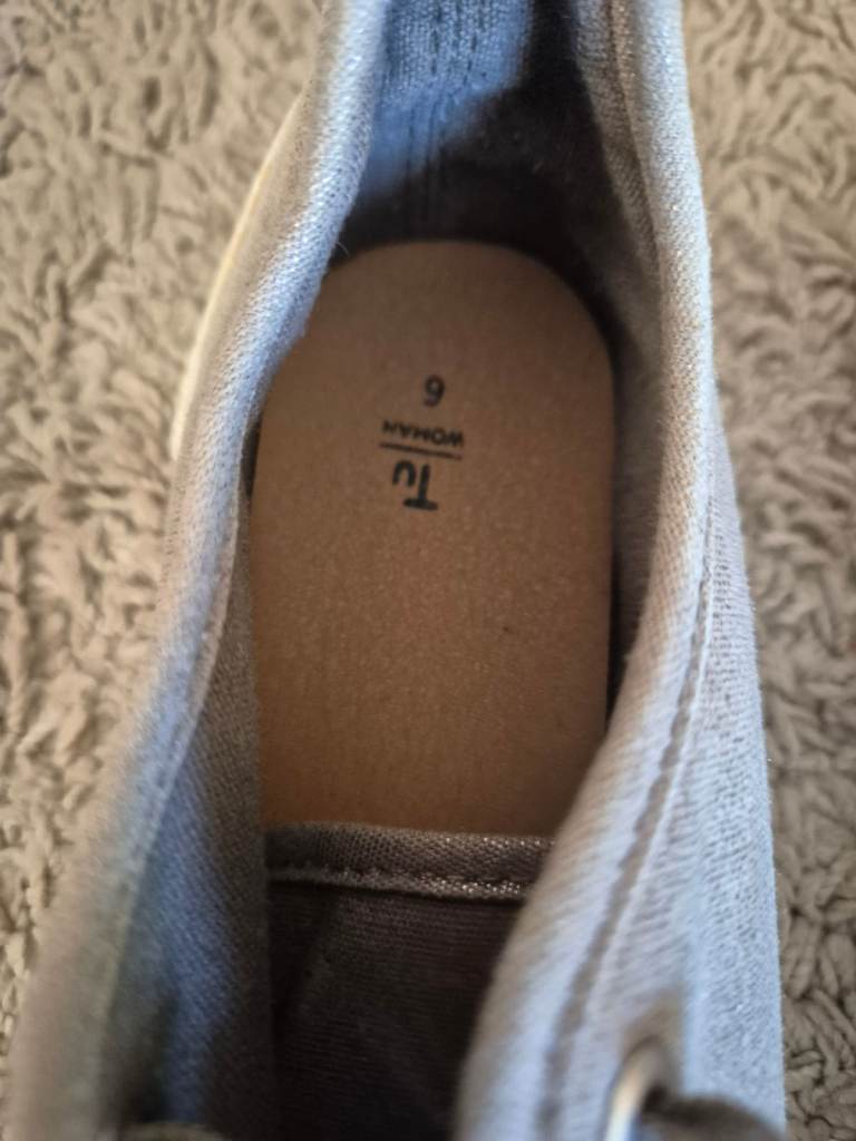 New Tu Sparkly Beige & White Laceup Trainers Immaculate 