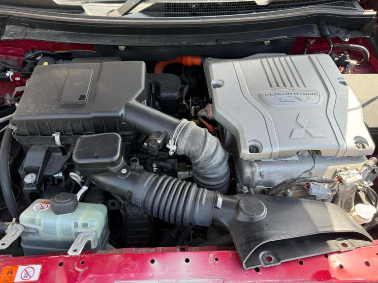 2019 68 REG MITSUBISHI OUTLANDER 2.4 PHEV AUTOMATIC DAMAGED REPAIRABLE SALVAGE