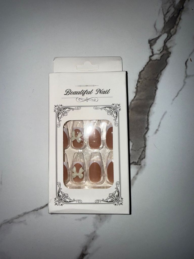 Beautiful Nail Nude French Tip Press-On Nails 3D White Bow Square Set