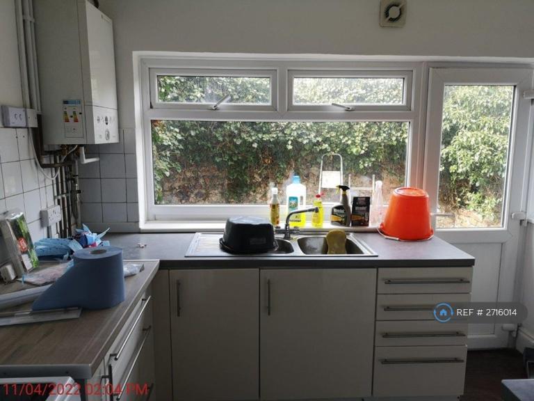 4 bedroom house in St. Martins Place, Brighton, BN2 (4 bed) (#2716014)