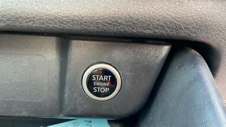 2022 Nissan Qashqai 1.3 DiG-T MH Tekna 5dr HATCHBACK PETROL Manual