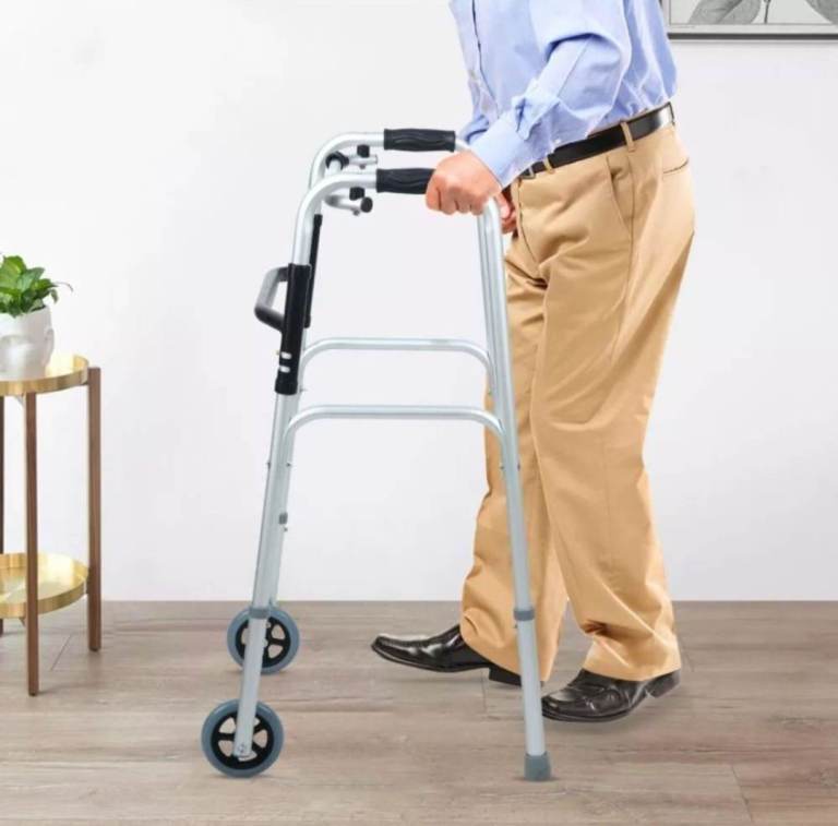 Lightweight Aluminium Walker Mobility Aid Walking Frame With Wheels 