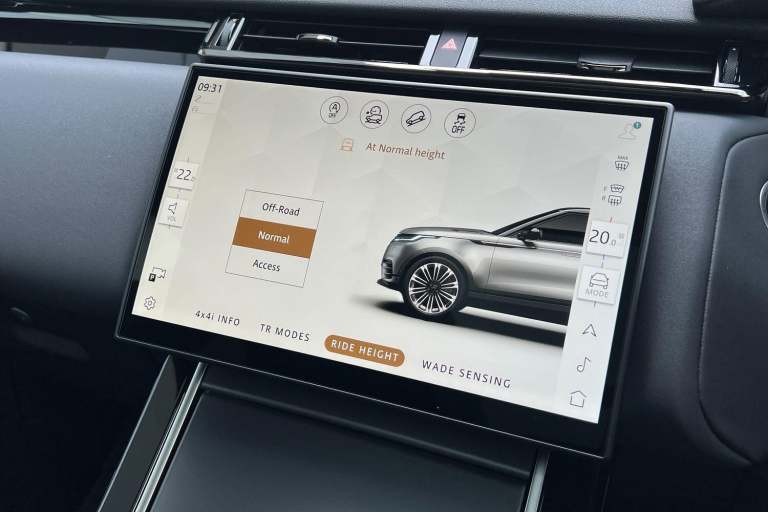 2025 Land Rover Range Rover Velar 2.0 D200 MHEV Dynamic SE SUV 5dr Diesel Auto 4WD Euro 6 (s/s) (...