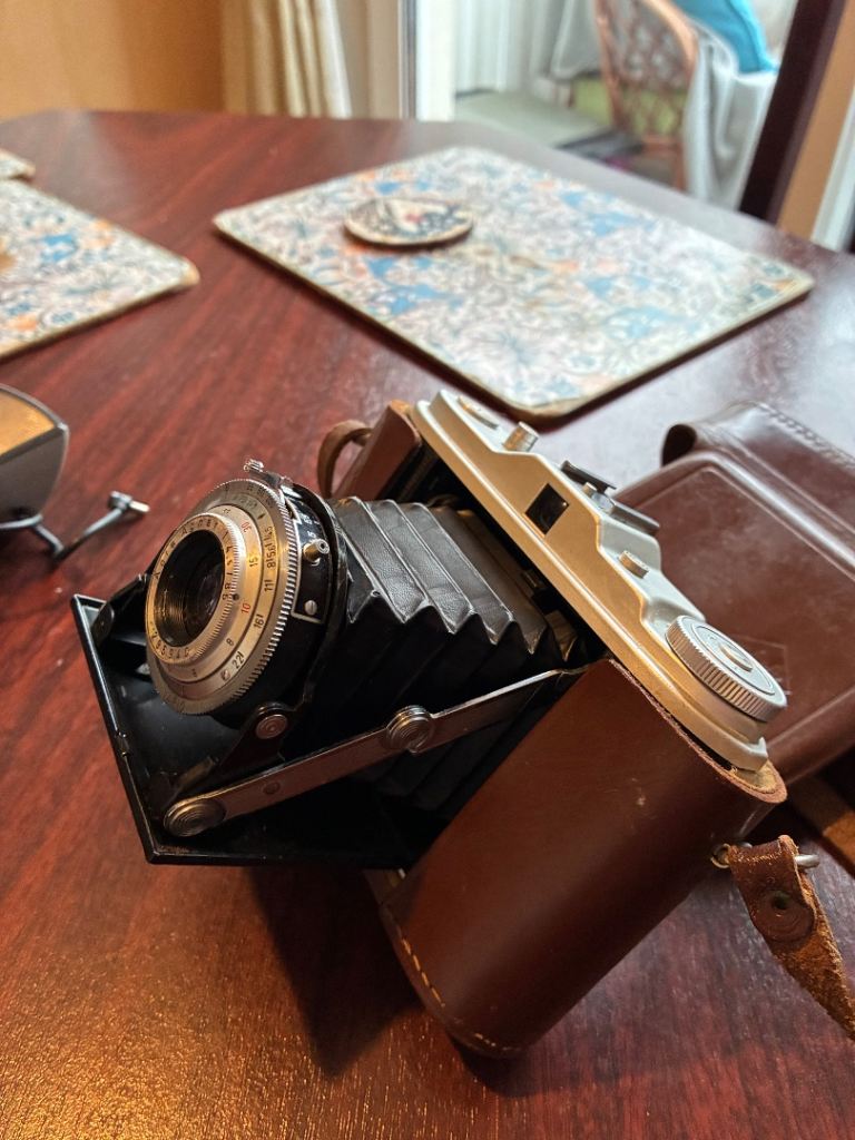 Vintage AGFA ISOLETTE 1 Folding Camera with Original Leather Case