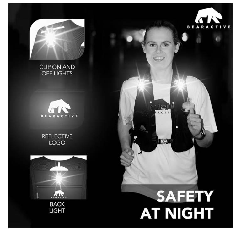 Unisex running vest. With recargable clip on lights and collapsible water bottle. ☆NEW☆