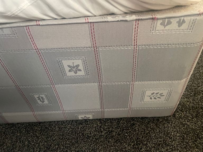 King divan bed with mattress 