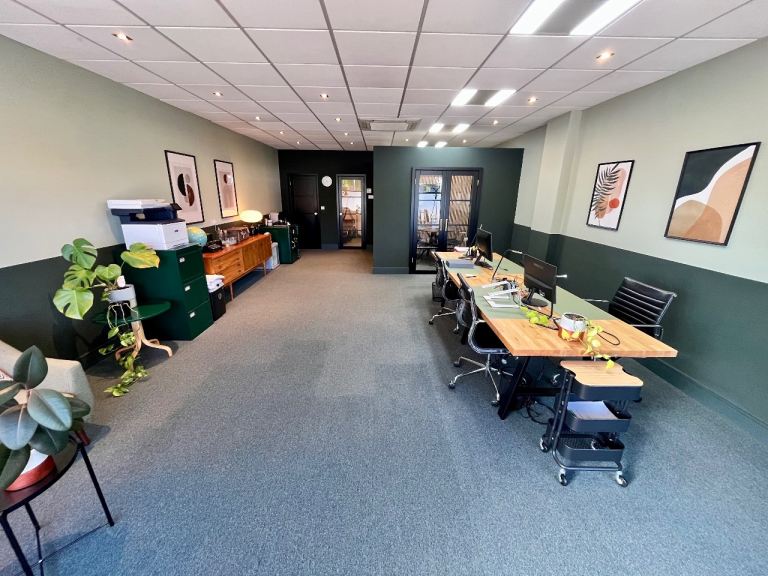 Spacious Elegant Serviced Office to Rent in Westcliff-on-Sea
