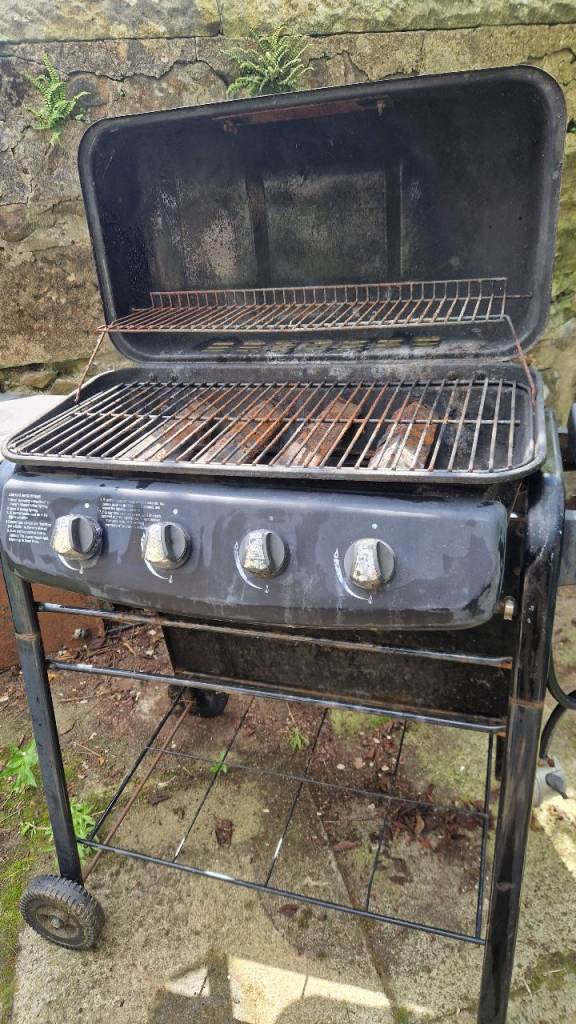  Gas BBQ Grill with Side Burner – Fair Condition