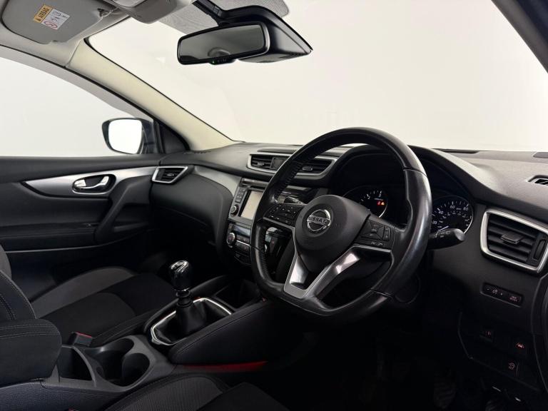 2017 Nissan Qashqai 1.5 dCi N-Connecta 5dr HATCHBACK DIESEL Manual