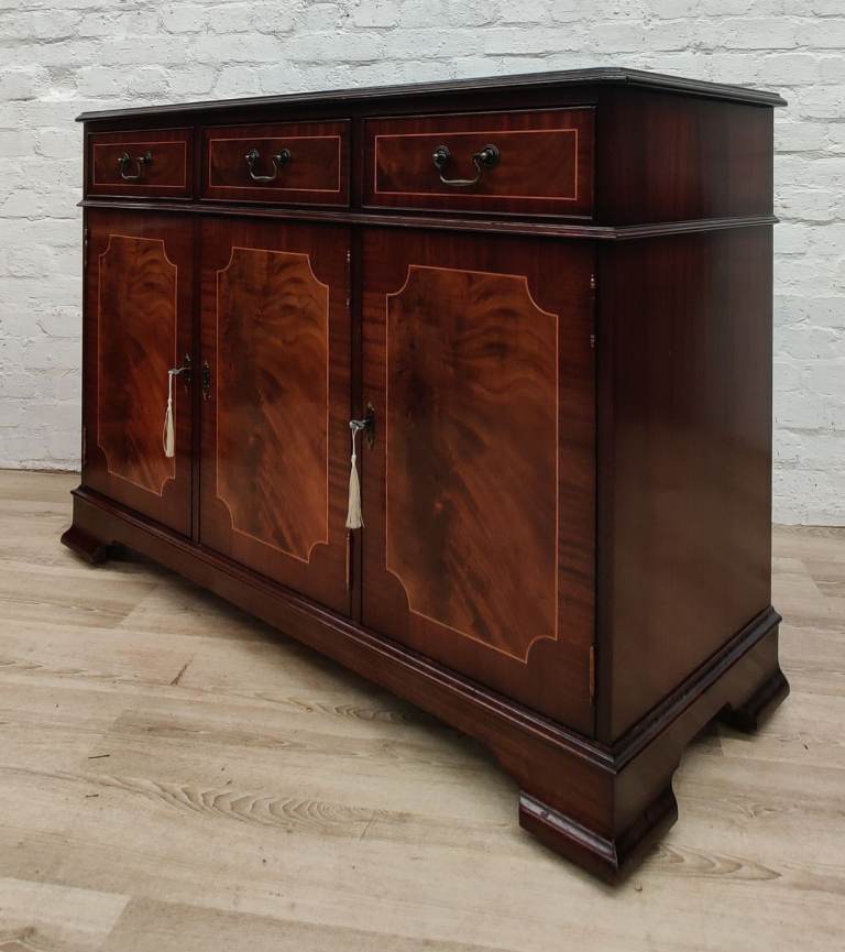 *£10 central belt delivery* 20th century inlaid mahogany sideboard