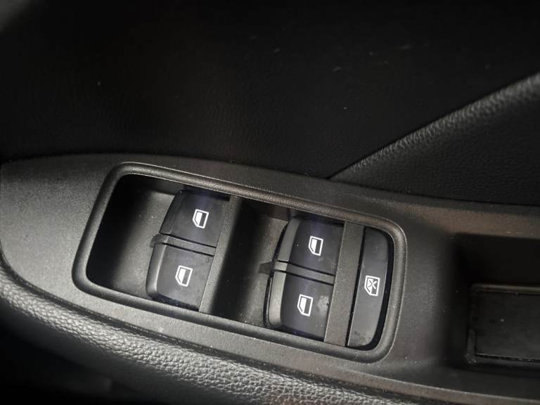  MG ZS 1.5 Vti Tech Exclusive Suv 5dr Petrol Manual Euro 6 s/s 106 Ps Petrol