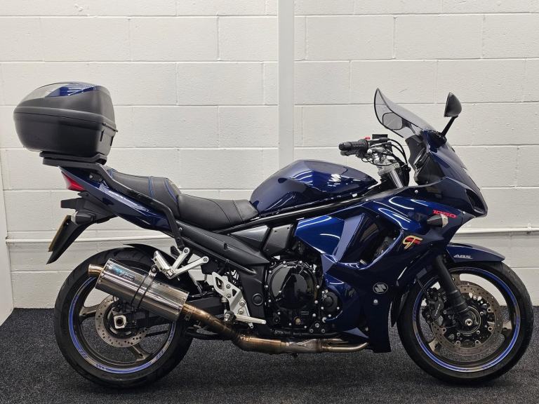 SUZUKI GSX1250FA ** Top Box - Blue Flame Exhaust - Lower Fairing **