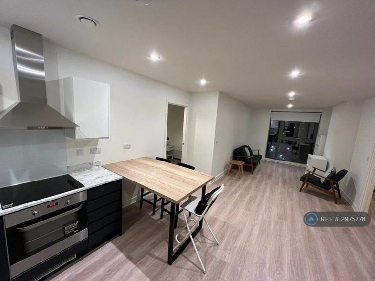 2 bedroom flat in Laurence Place, Manchester, M3 (2 bed) (#2975778)