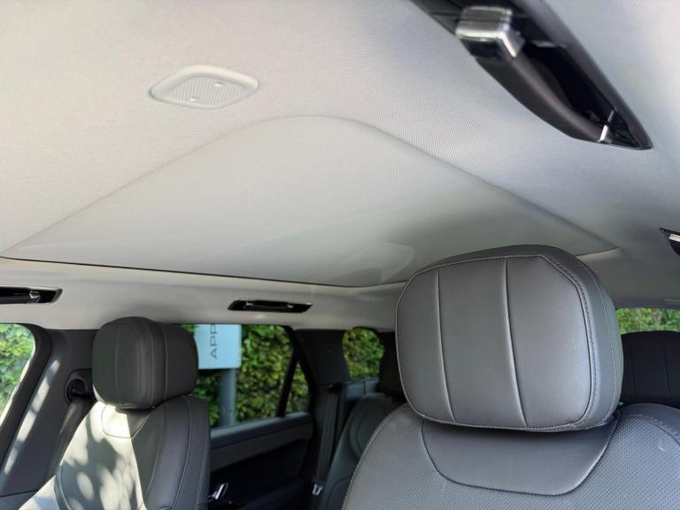 2024 Land Rover Range Rover Sport 3.0 D300 Dynamic SE 5dr Auto ESTATE DIESEL Automatic