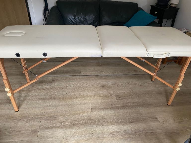 Massage therapy table