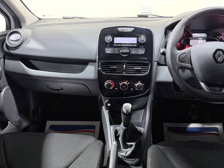 2017 Renault Clio 1.2 16V Play 5dr HATCHBACK PETROL Manual