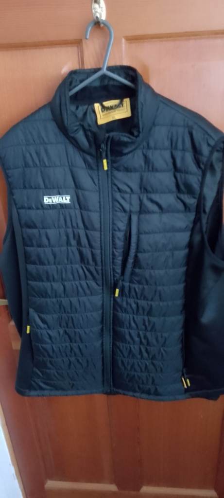 DeWalt Black Padded Gilet - Good Condition