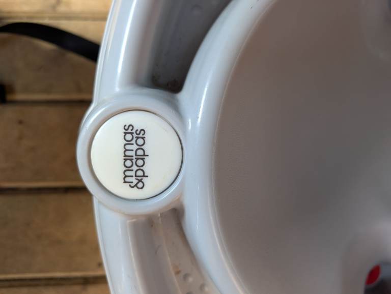 Mamas & Papas Baby Bathtub with Integrated Seat – Good Condition