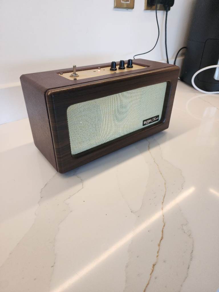 Bush SG-1532 9V Classic Retro Bluetooth Speaker - Brown