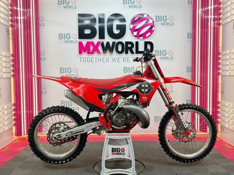 Gasgas MC 250 2023 - Only 30 Hrs - DEP & Rekluse Cover