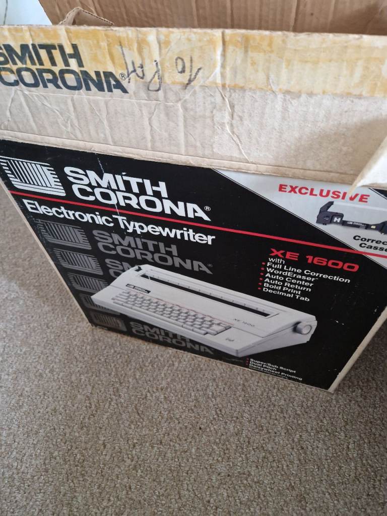 Smith Corona XE 1600 Electronic Typewriter - New in Box