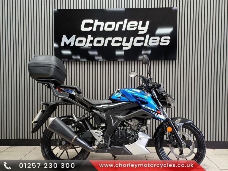 2023 Suzuki GSX S125 in blue 5668 miles learner motorbike naked commuter