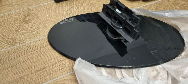 Stand/ Base for Samsung 40" LCD TV LE40M87BD