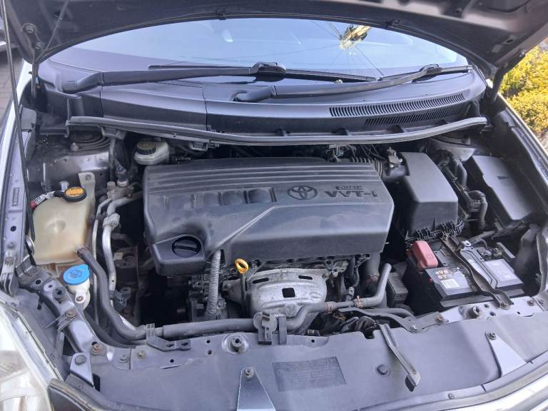 Toyota, AURIS, Hatchback, 2011, Manual, 1329 (cc), 5 doors