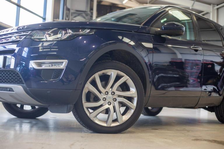 2016 Land Rover Discovery Sport 2.0 TD4 HSE Luxury SUV 5dr Diesel Auto 4WD Euro 6 (s/s) (180 ps) ...