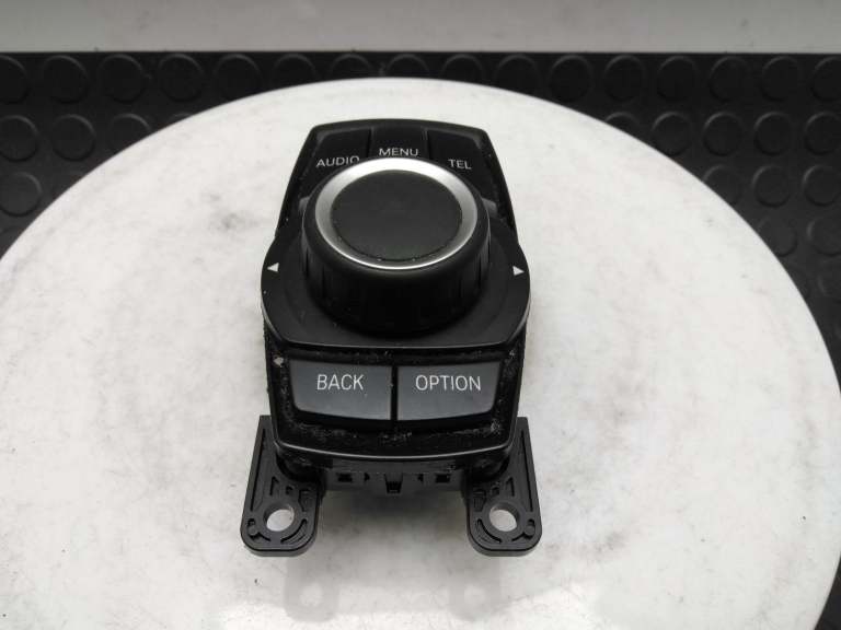 Bmw 1 Series Radio Sat Nav Control Switch Unit 2011-2015