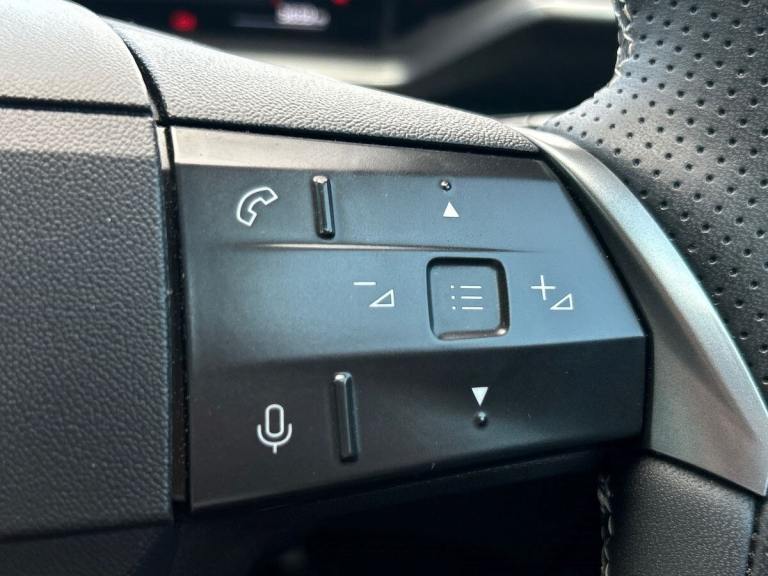  Vauxhall Grandland Electric 73kwh Gs Suv 5dr Electric Auto 213 Ps Electric