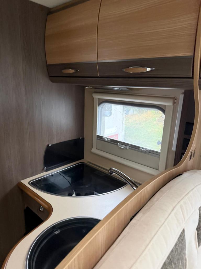 2012 - Rapido 891F - 2.3ltr - 35,000 Miles - 4 Berth / 4 Belts 