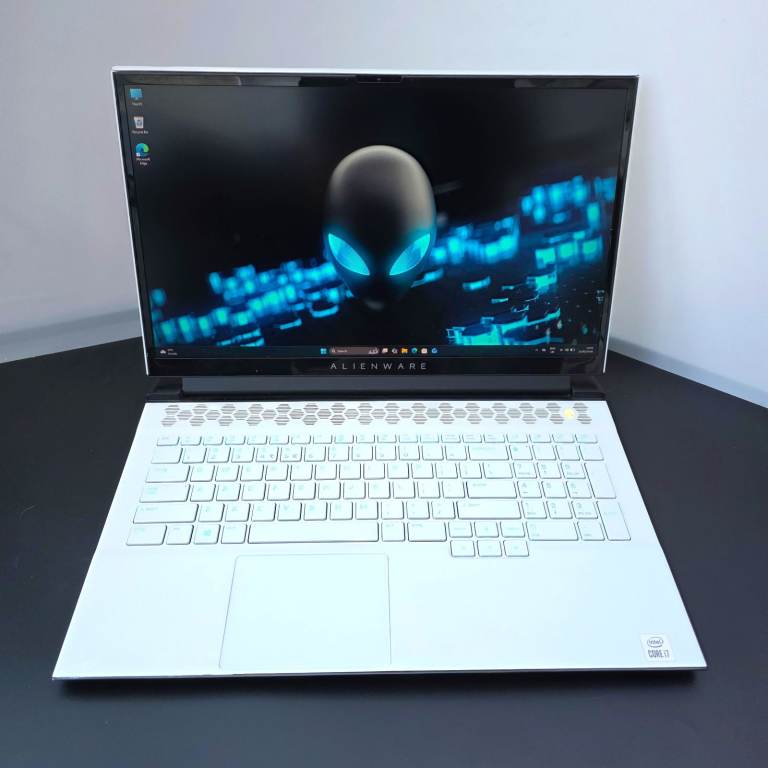 Dell Alienware M17 R3 i7 10875H 1.5TB SSD 32GB Ram RTX 2080 Super 8GB Laptop PC Computer Gaming